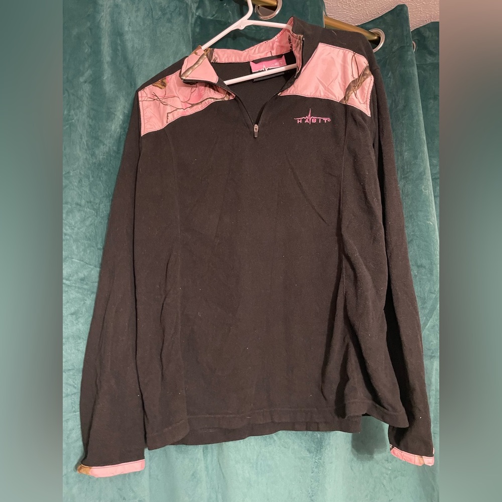 NEED GONE Habit Realtree pink camouflage quarter zip fleece pullover